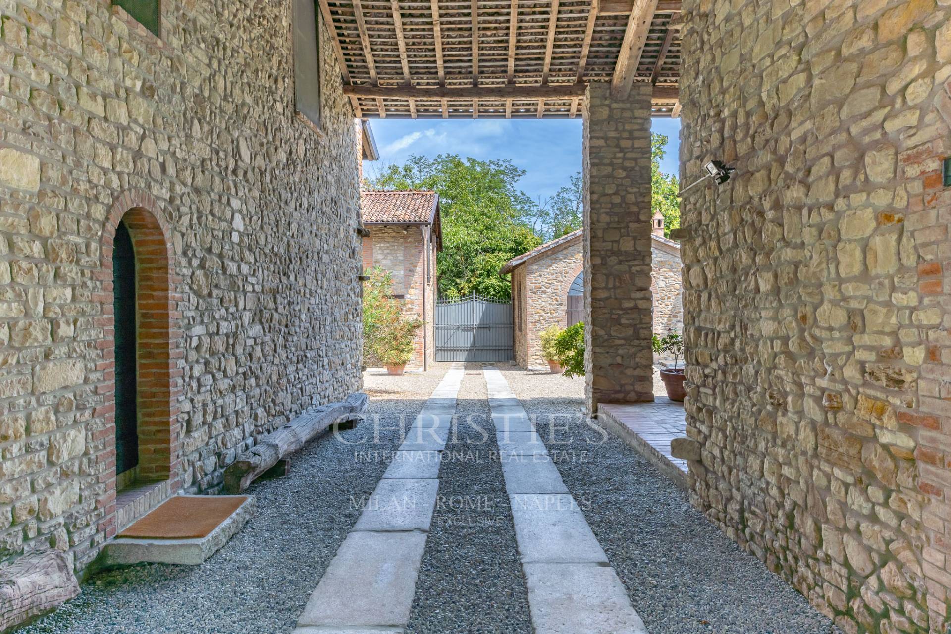 picture of Elegant Country Living In Piacenza