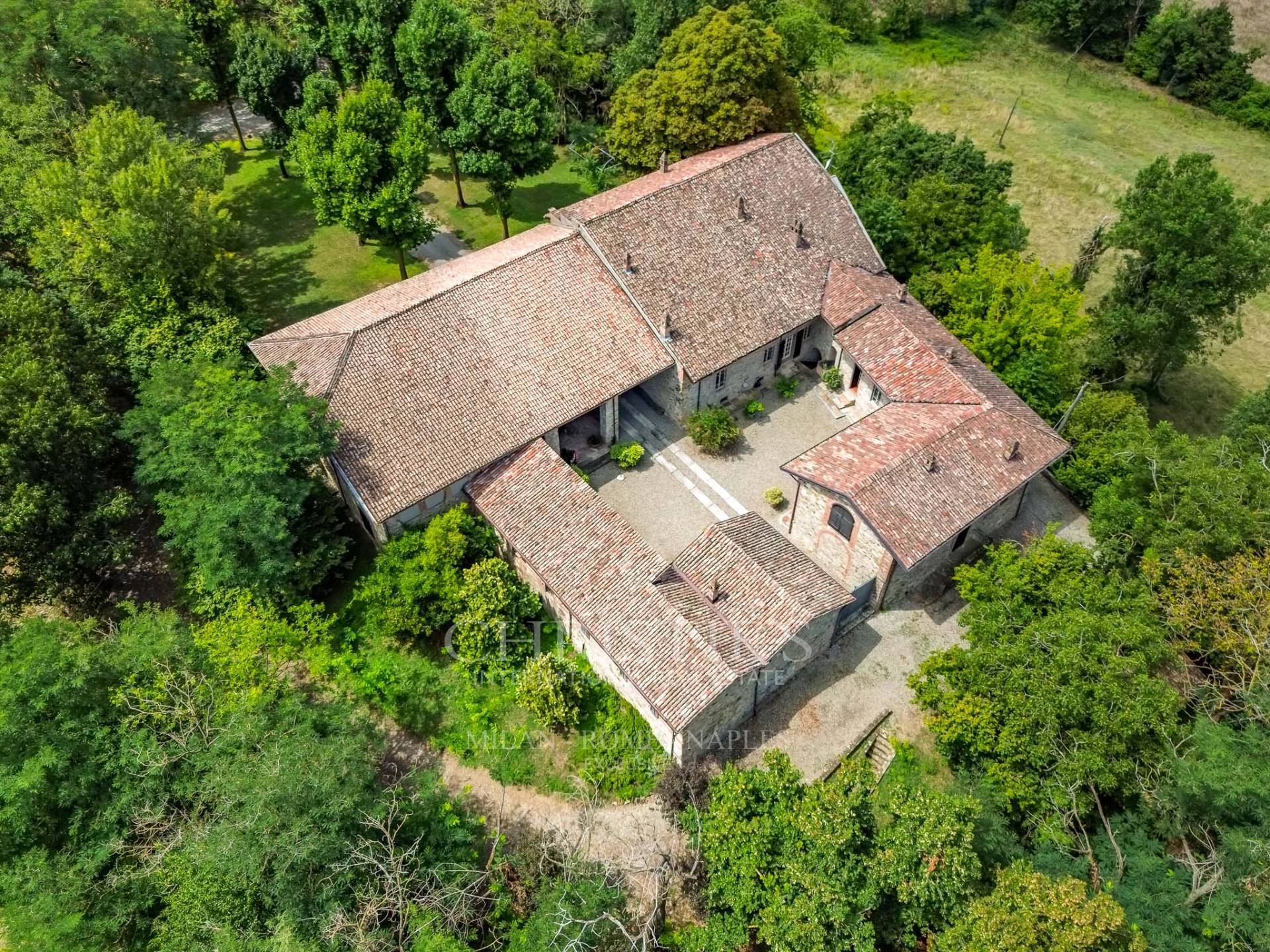 picture of Elegant Country Living In Piacenza