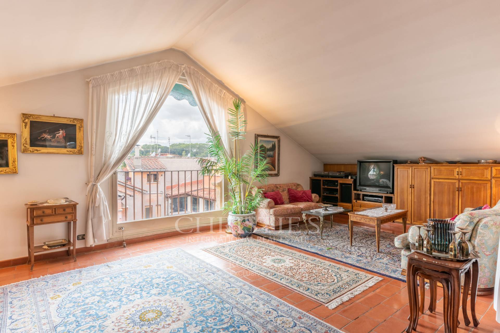 picture of Beautiful Penthouse For Sale