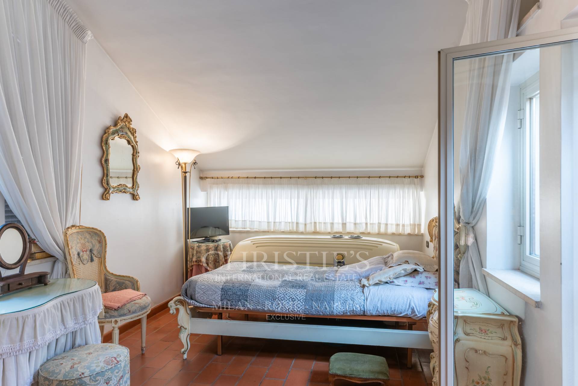 picture of Beautiful Penthouse For Sale