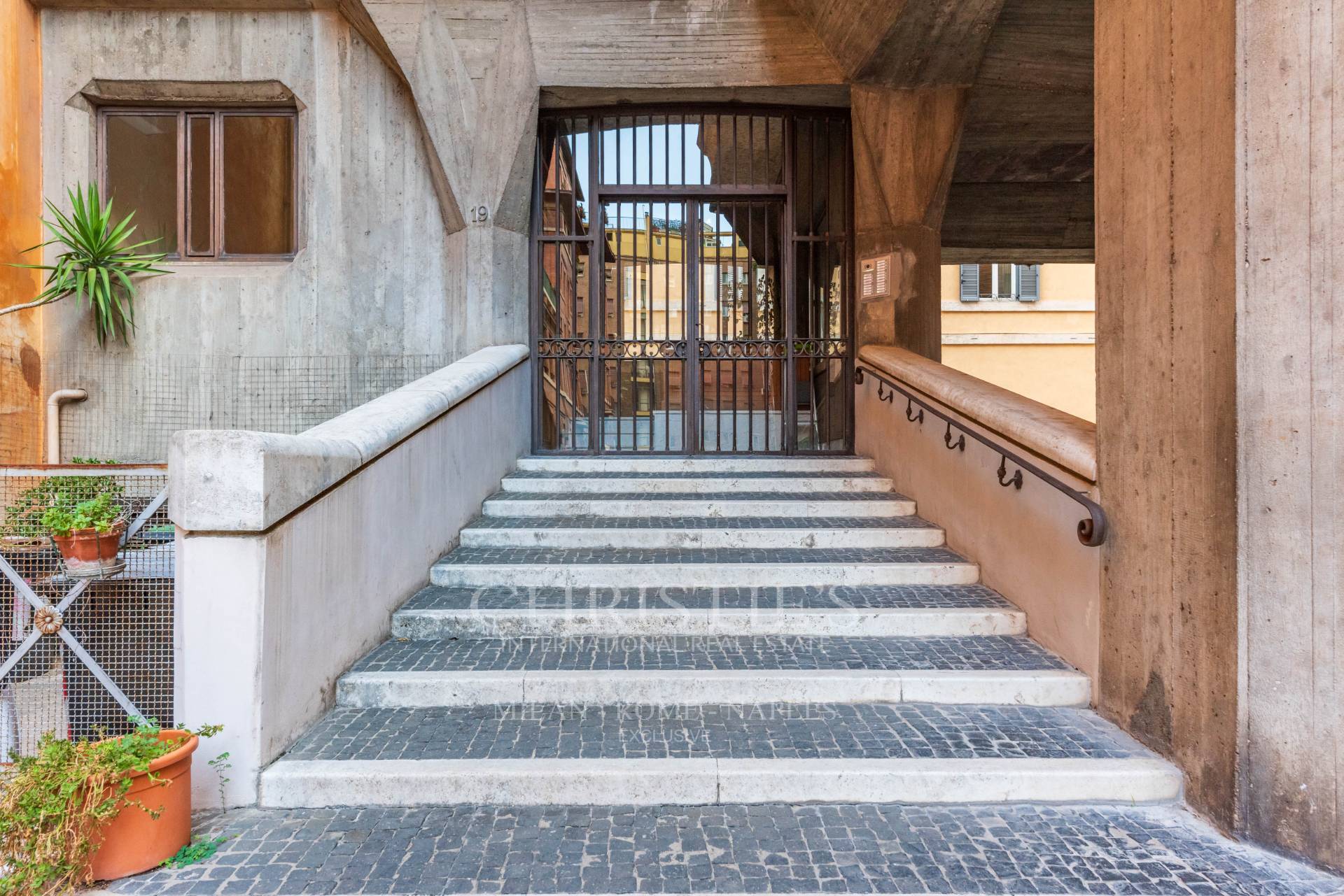 picture of Beautiful Penthouse For Sale