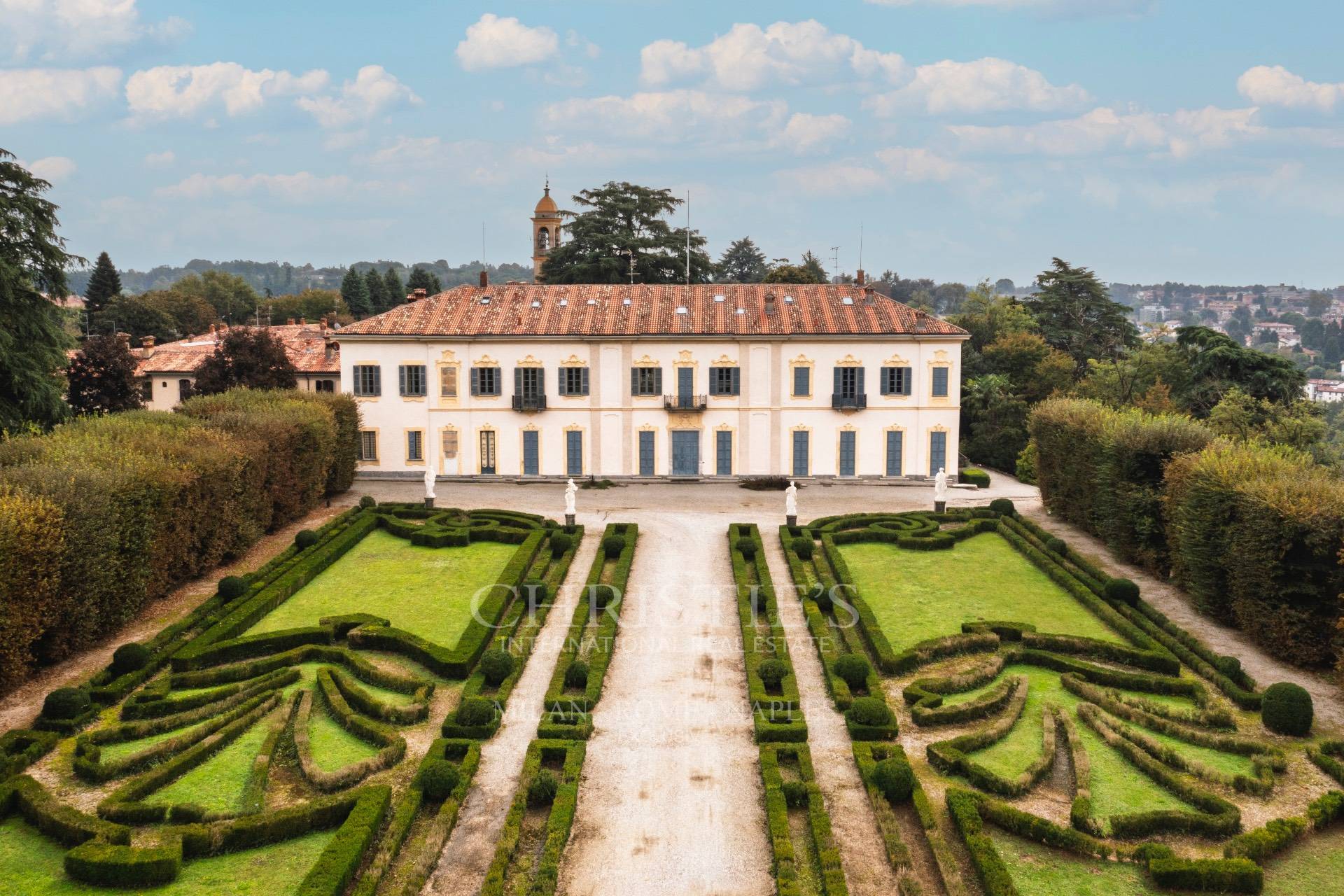 picture of Prestigious Countryside Apartment In Historic Villa - Costa Lambro, Carate Brianza