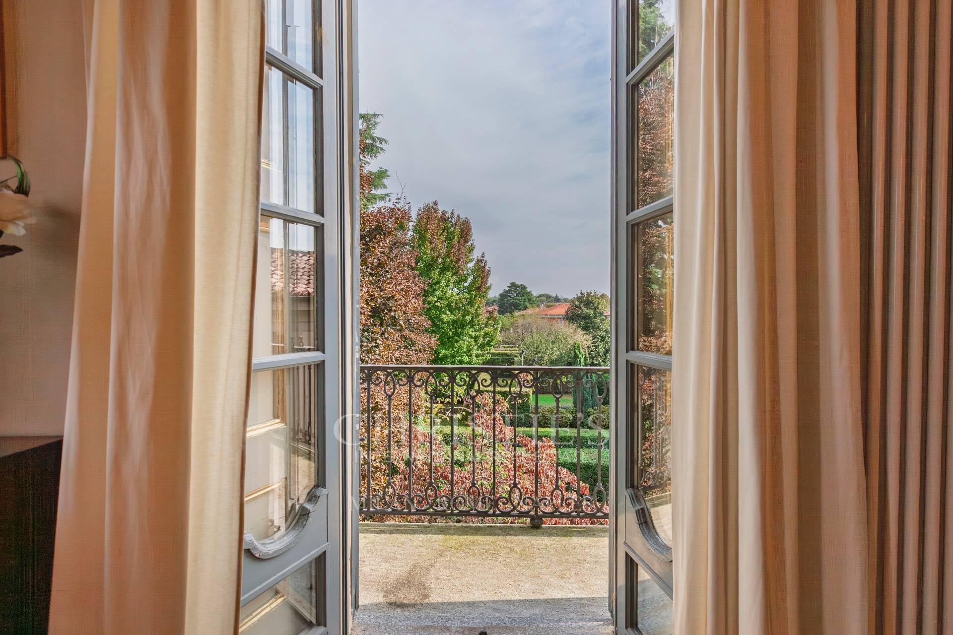 picture of Prestigious Countryside Apartment In Historic Villa - Costa Lambro, Carate Brianza
