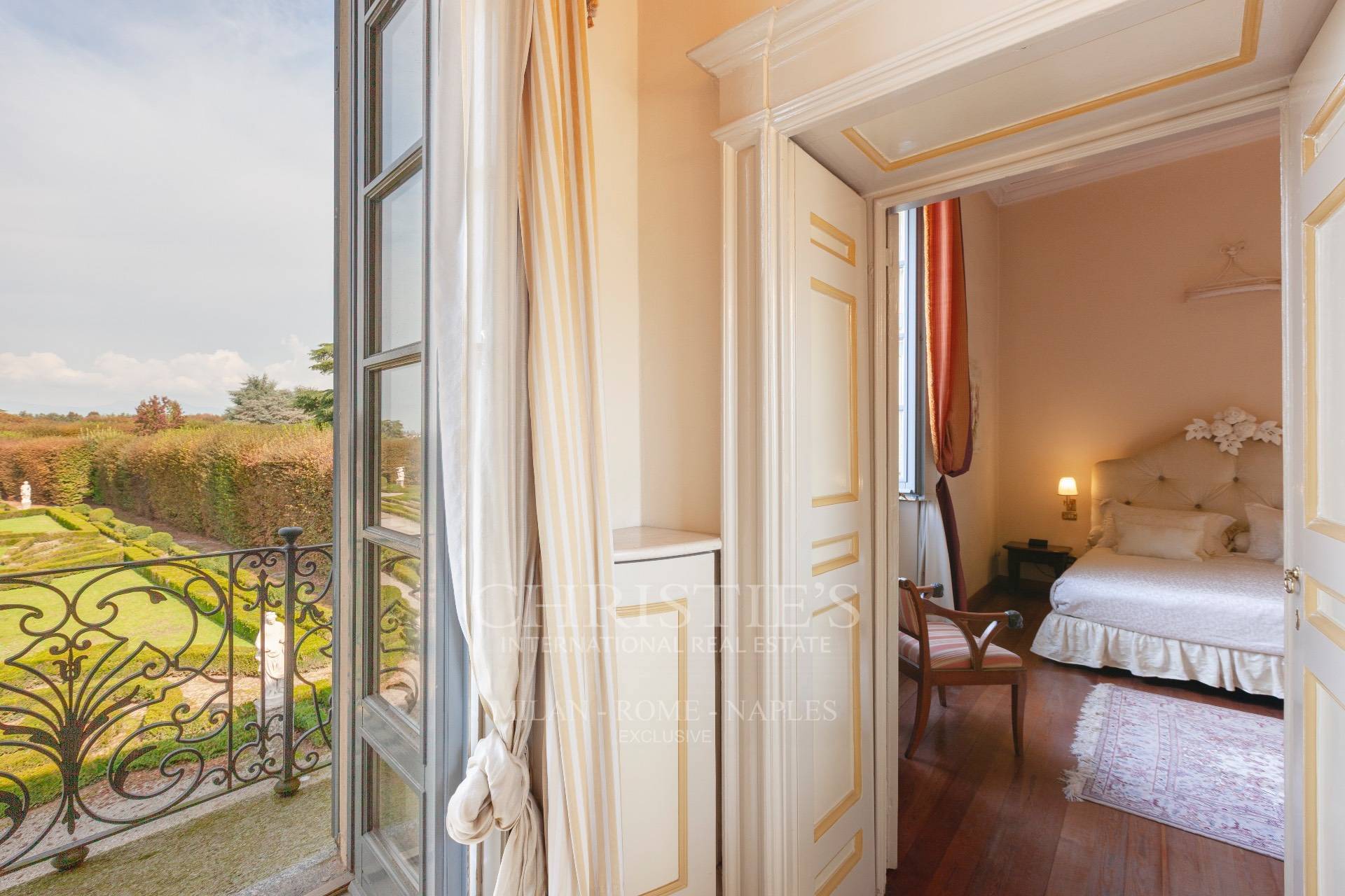 picture of Prestigious Countryside Apartment In Historic Villa - Costa Lambro, Carate Brianza