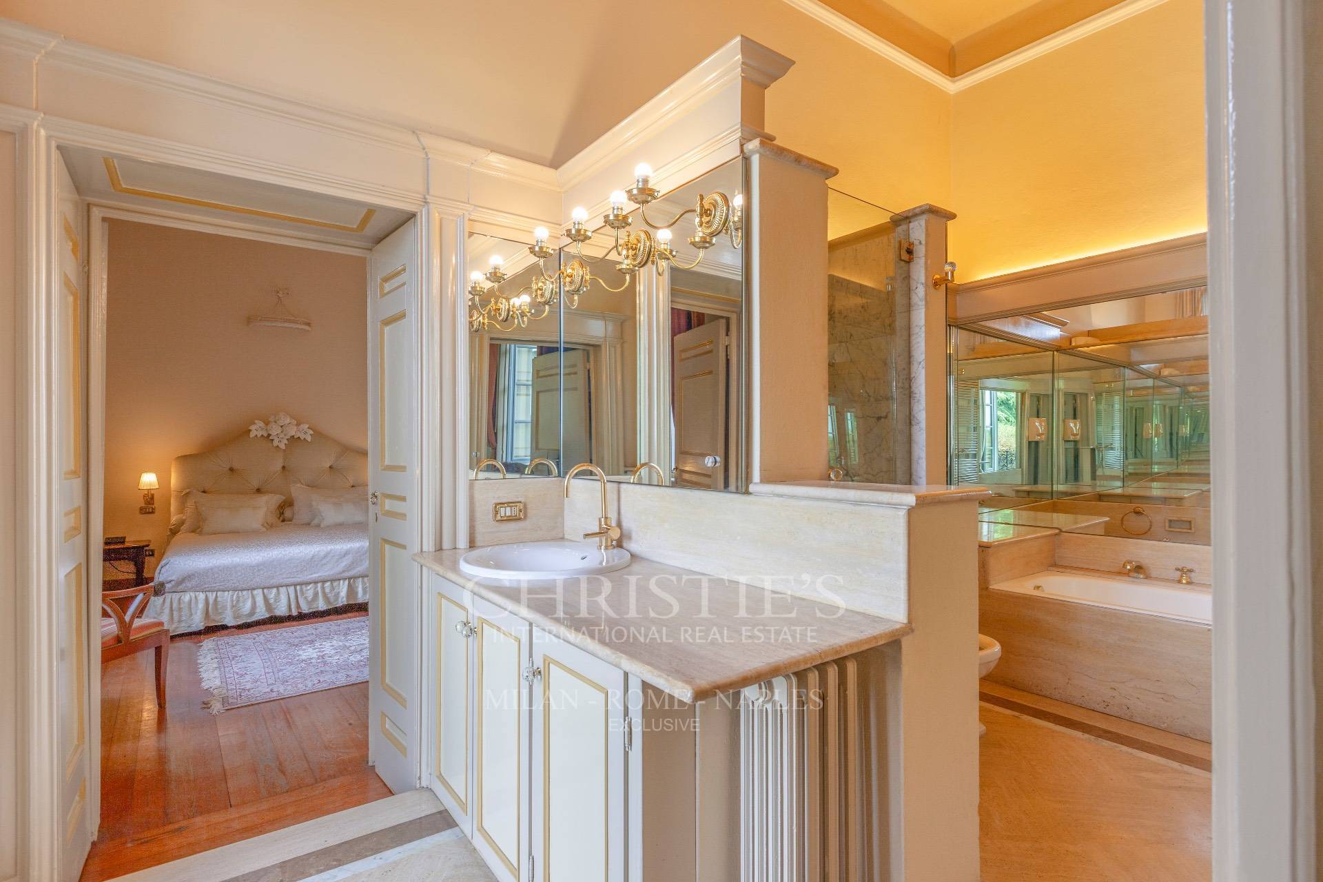 picture of Prestigious Countryside Apartment In Historic Villa - Costa Lambro, Carate Brianza