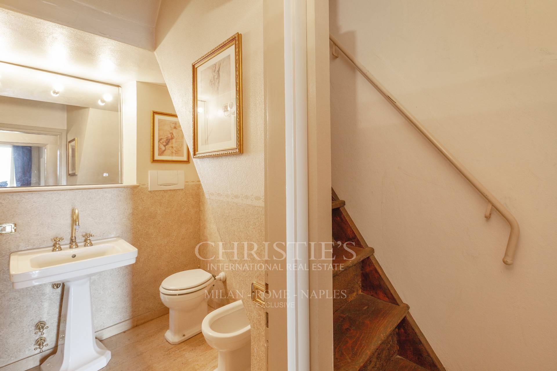 picture of Prestigious Countryside Apartment In Historic Villa - Costa Lambro, Carate Brianza