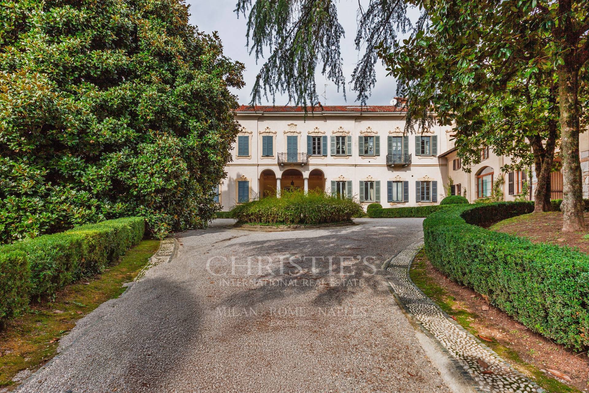 picture of Prestigious Countryside Apartment In Historic Villa - Costa Lambro, Carate Brianza