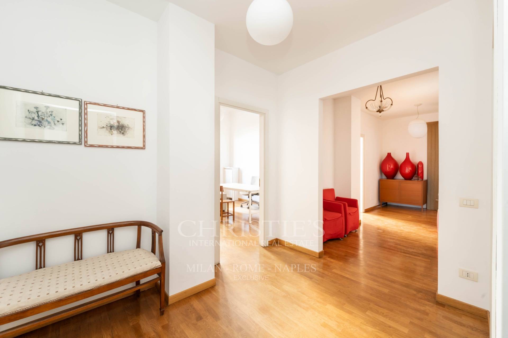 picture of Bright Office In Corso Di Porta Vittoria