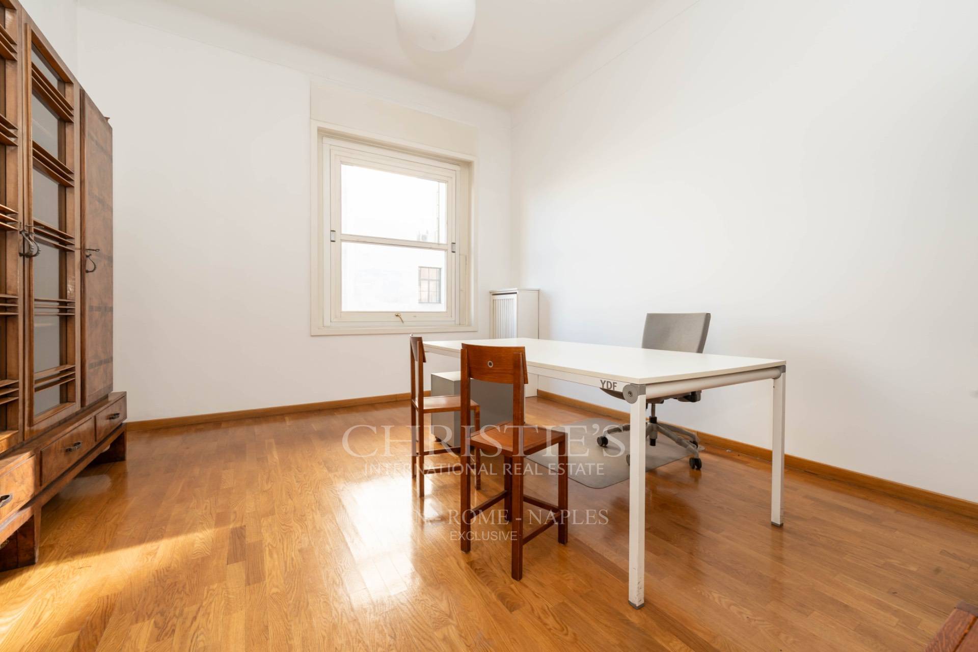 picture of Bright Office In Corso Di Porta Vittoria