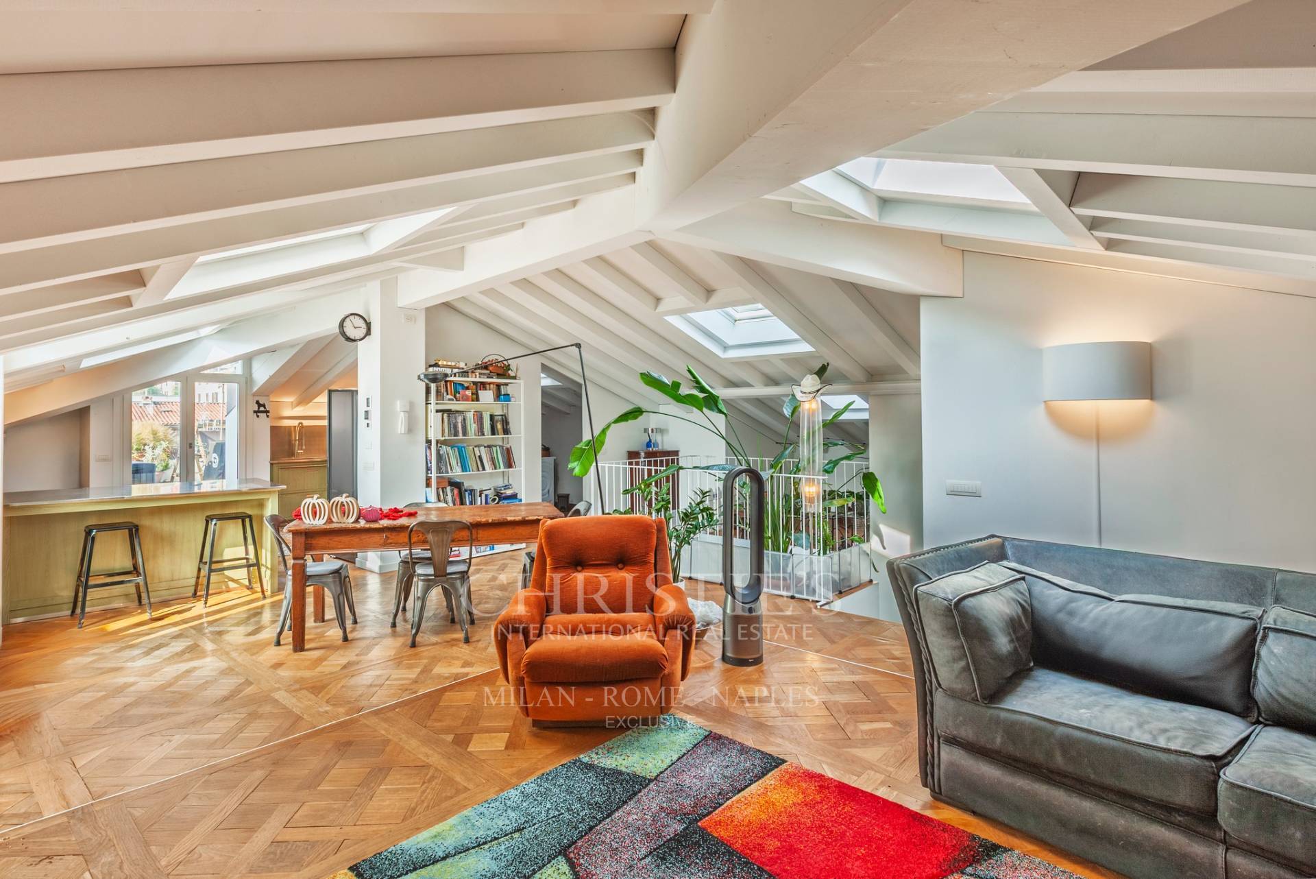 picture of Sophisticated And Exclusive Penthouse On Como's Lakefront