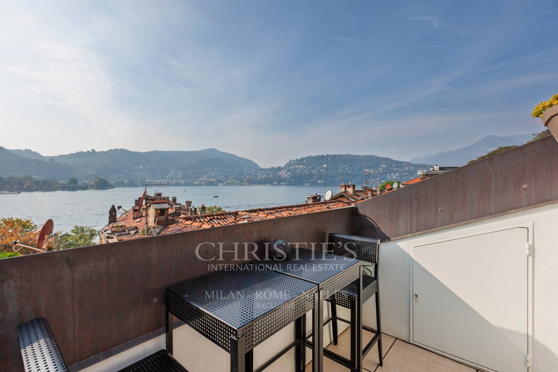 picture of Sophisticated And Exclusive Penthouse On Como's Lakefront