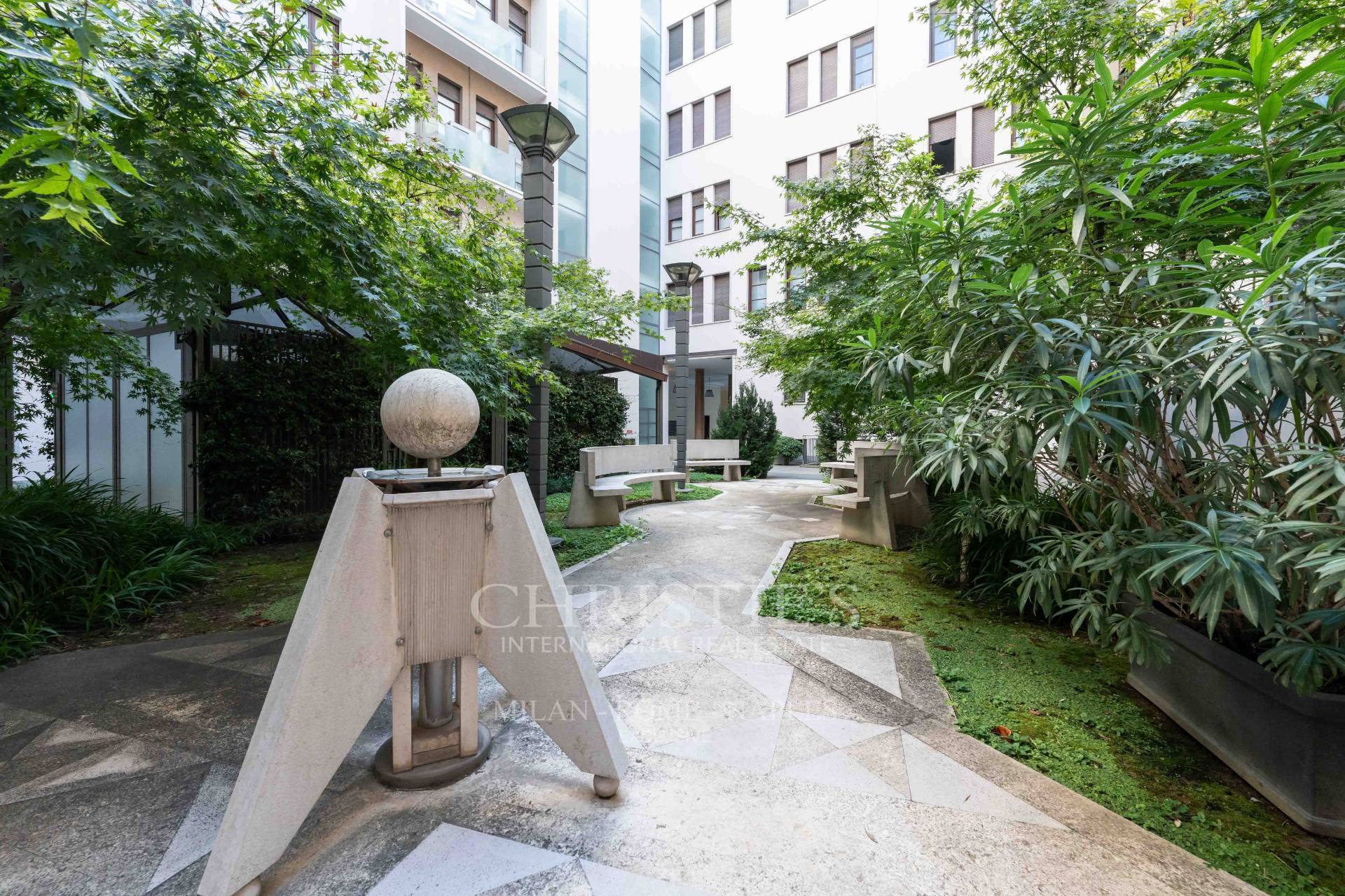 picture of Bright Office In Corso Di Porta Vittoria