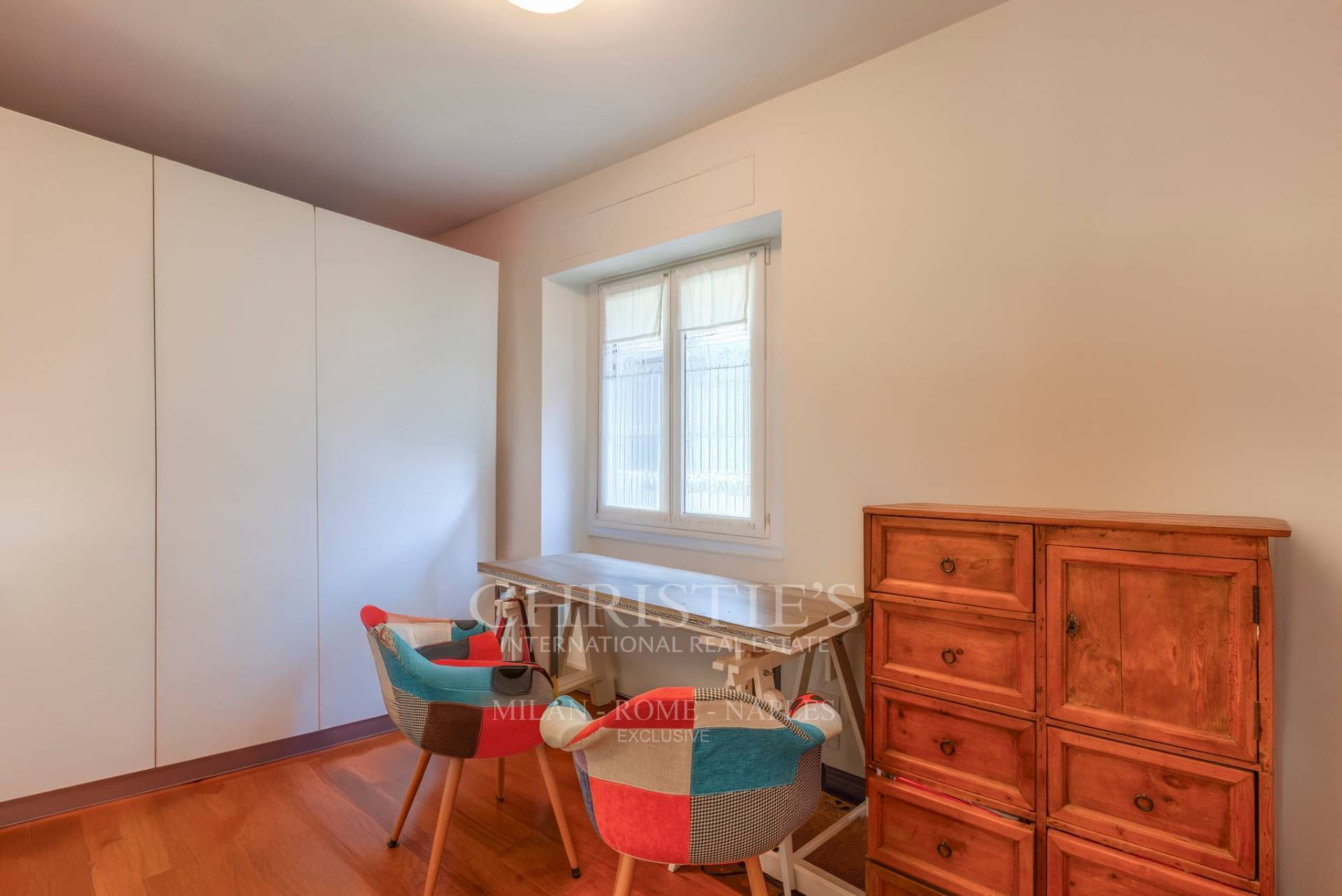 picture of Sophisticated And Exclusive Top-floor Apartment On Como's Lakefront