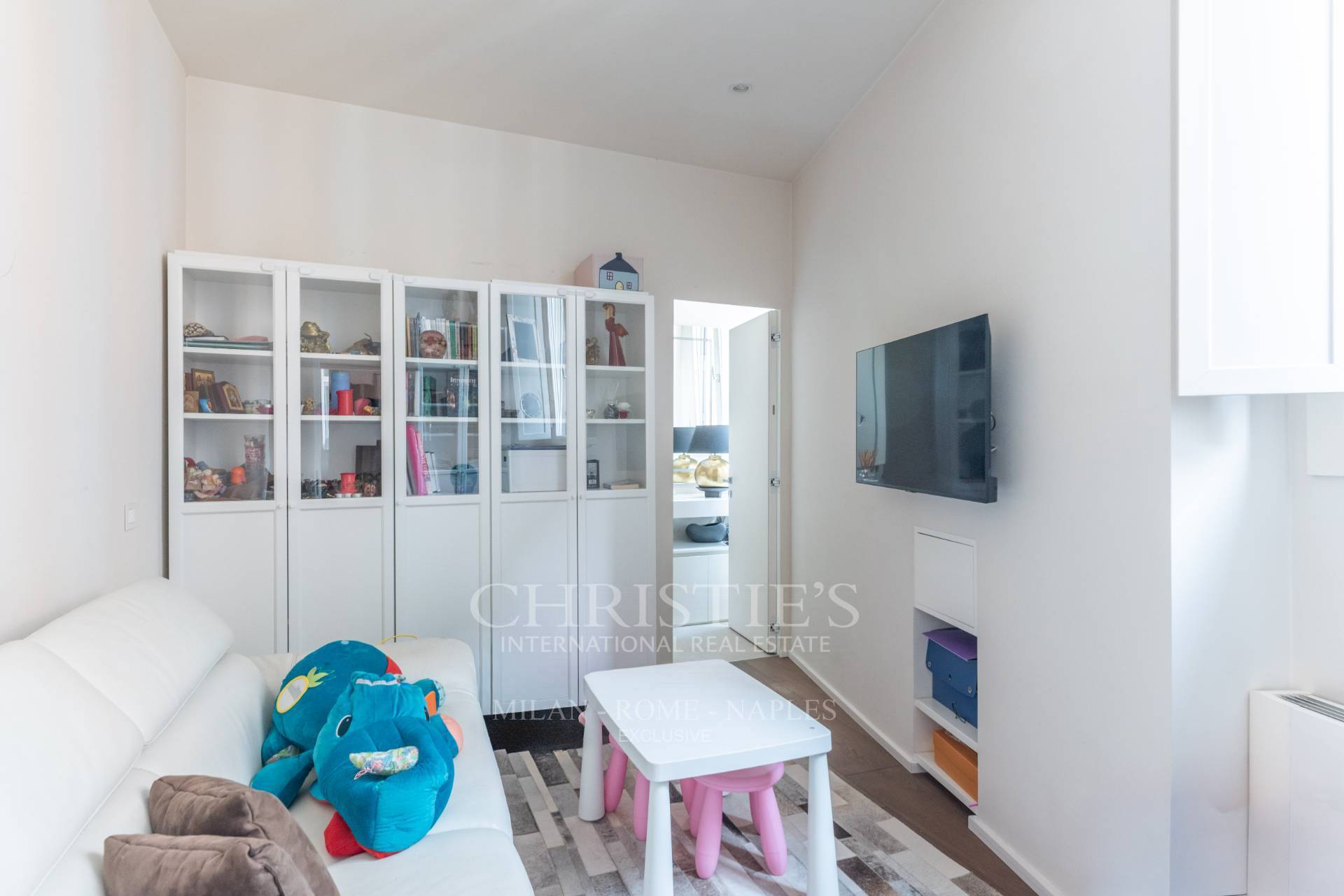 picture of Charming Apartment Finely Renovated