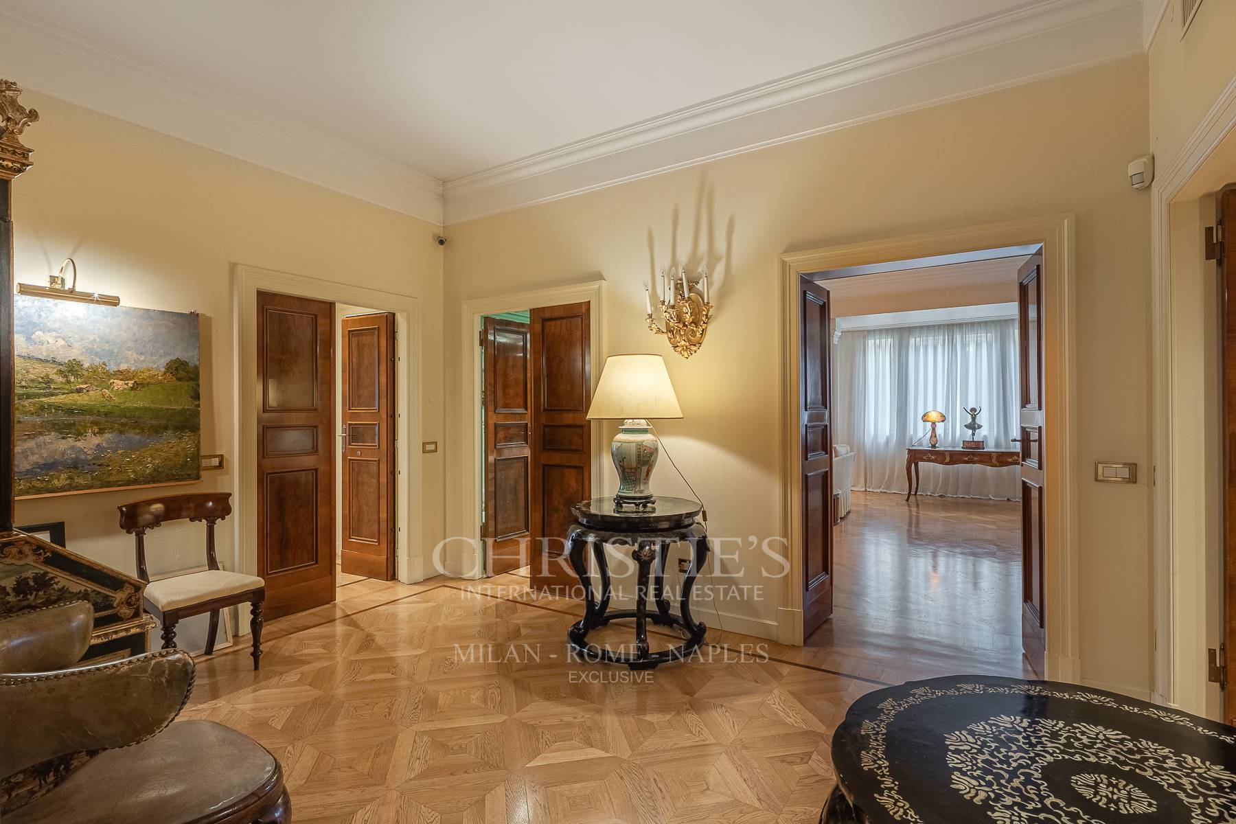 picture of Classic And Prestigious Apartment In The Fashion District