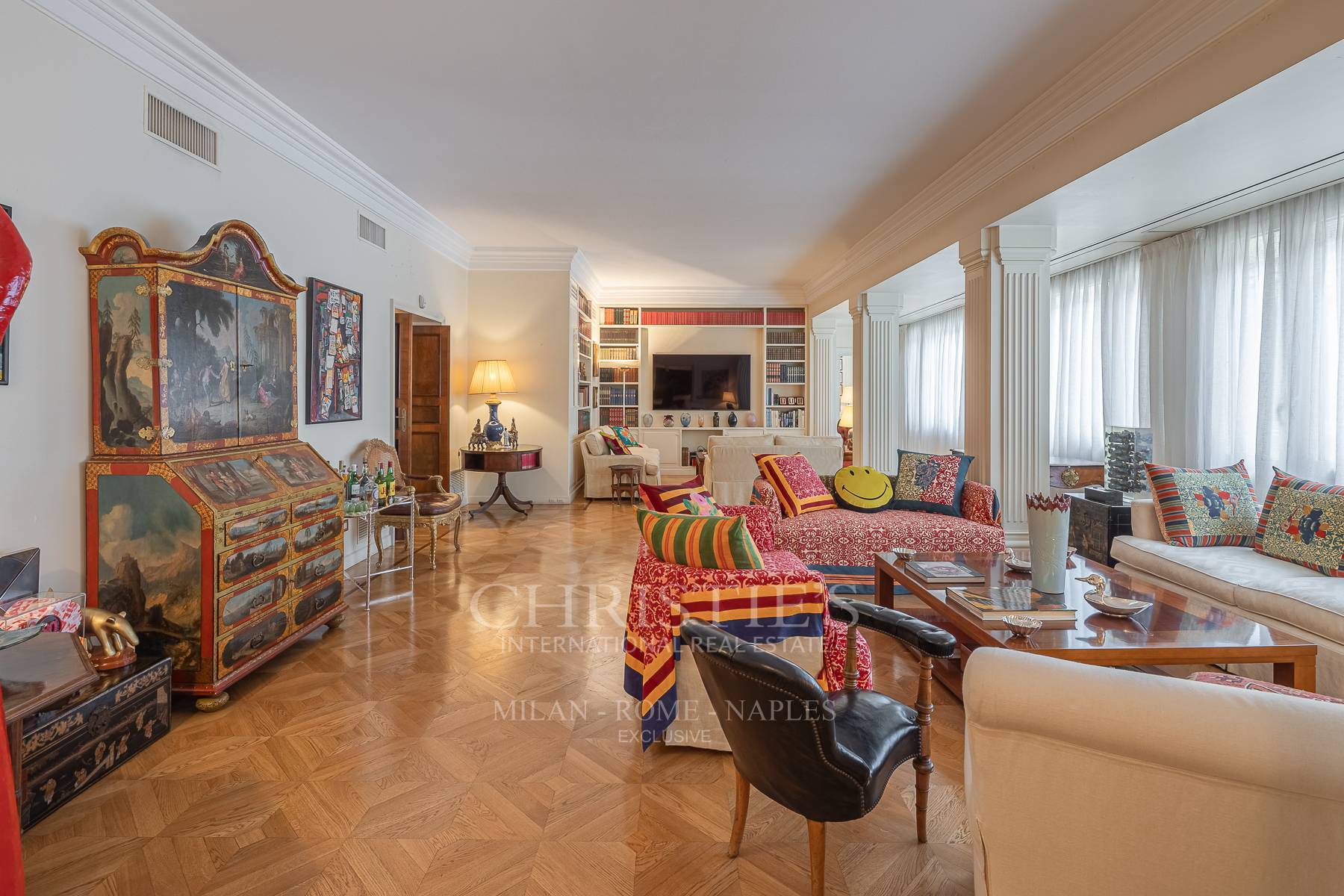 picture of Classic And Prestigious Apartment In The Fashion District