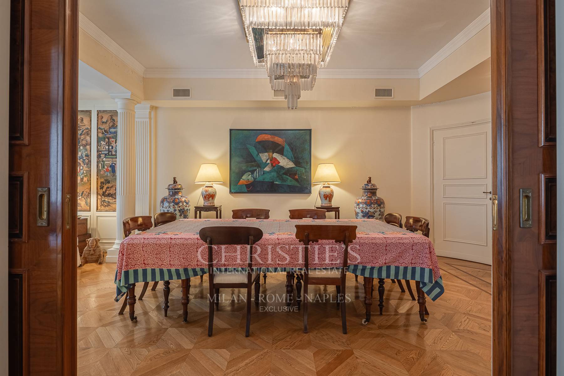 picture of Classic And Prestigious Apartment In The Fashion District