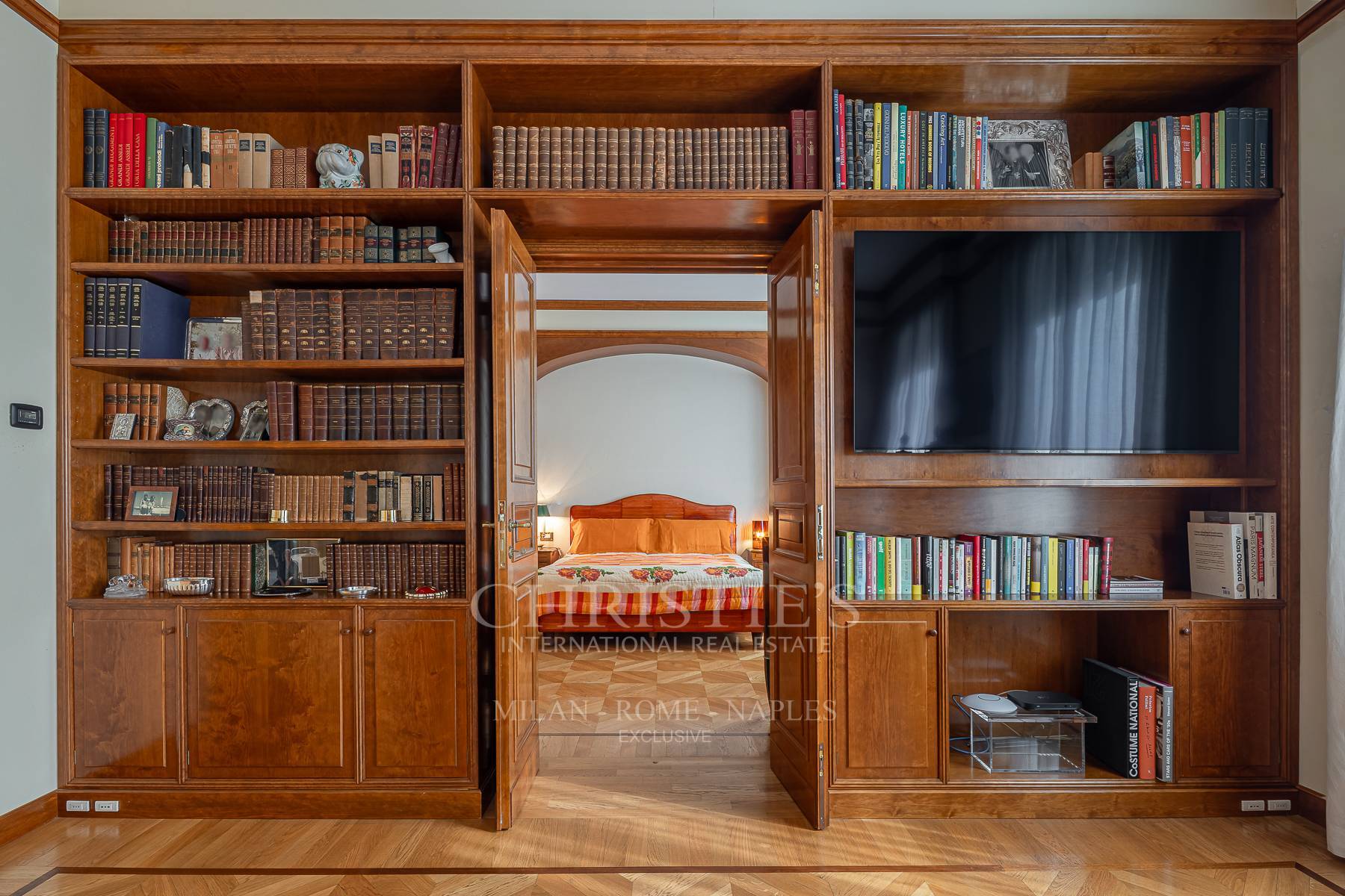 picture of Classic And Prestigious Apartment In The Fashion District