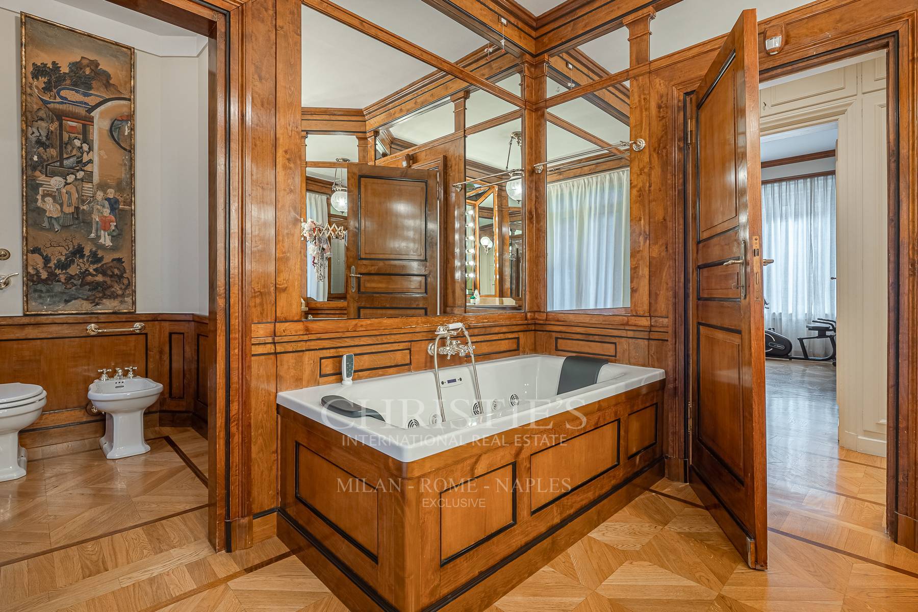 picture of Classic And Prestigious Apartment In The Fashion District