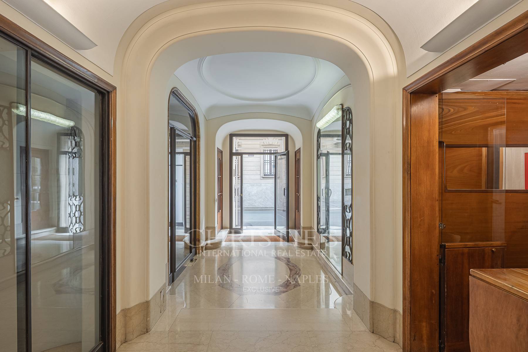 picture of Classic And Prestigious Apartment In The Fashion District