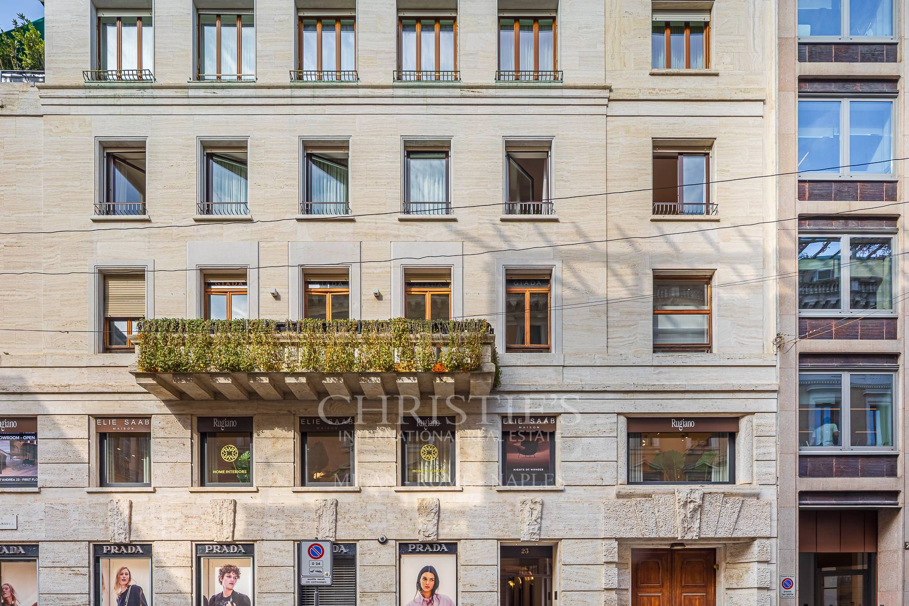 picture of Classic And Prestigious Apartment In The Fashion District