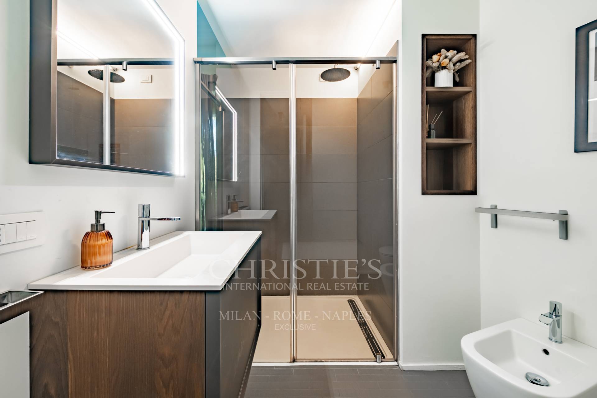 picture of Designer Two-bedroom Apartment With Terrace In Viale Montello - Between The Arena Civica And Porta Nuova