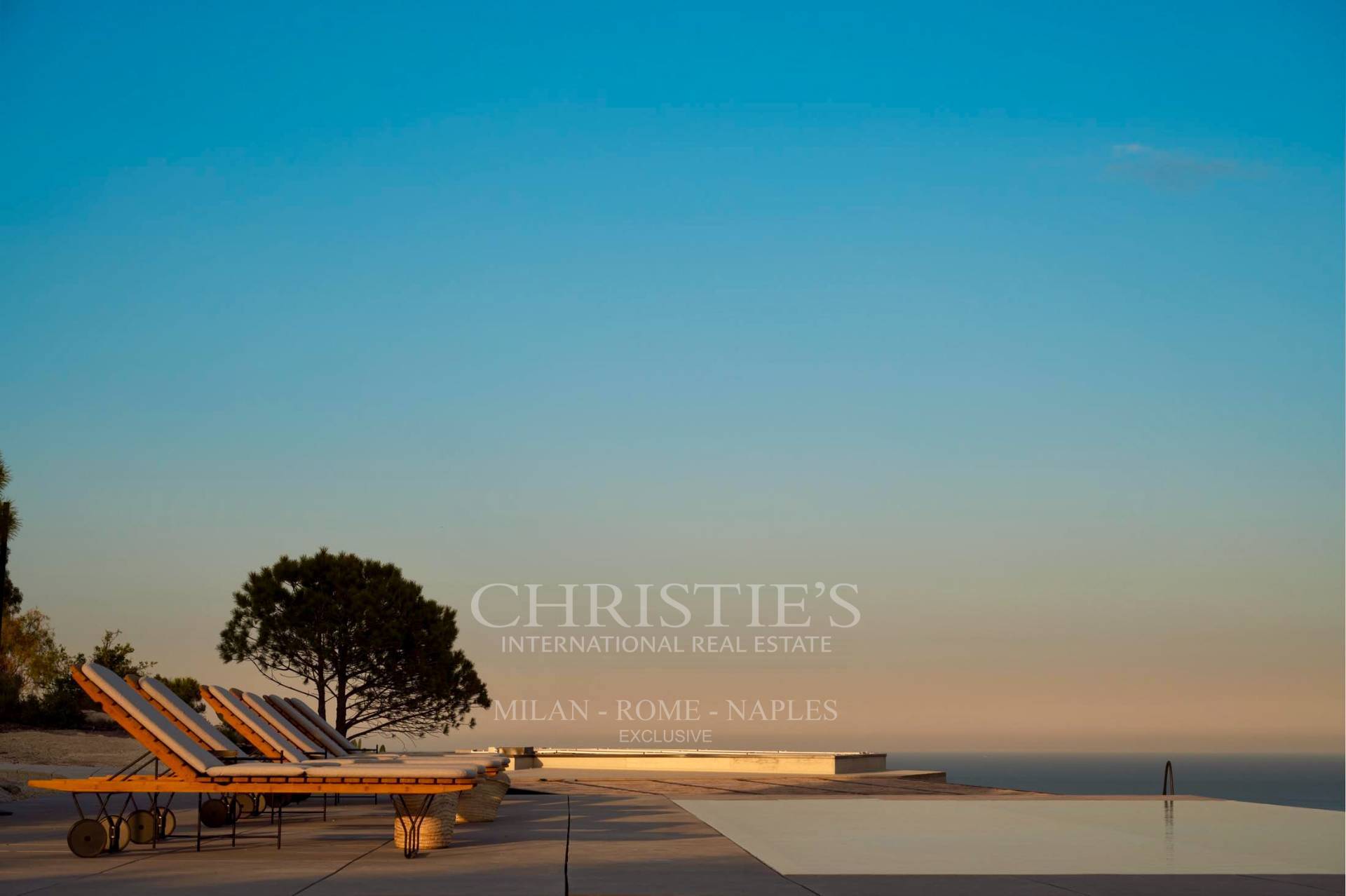 picture of Designer Glass House In An Ancient Stone Quarry With Sea And Val Di Noto Views