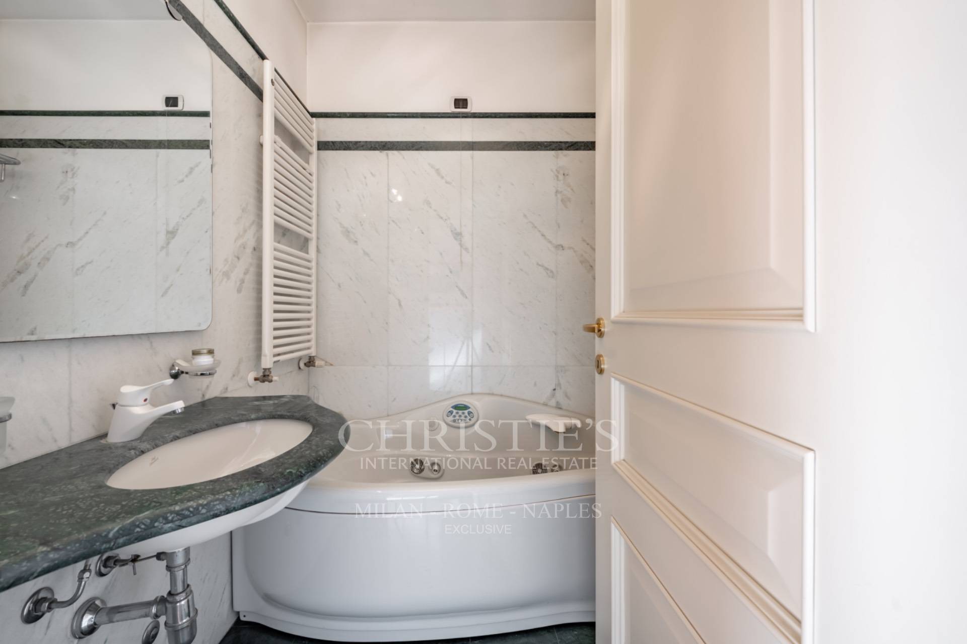 picture of Exclusive Penthouse With Wraparound Terrace