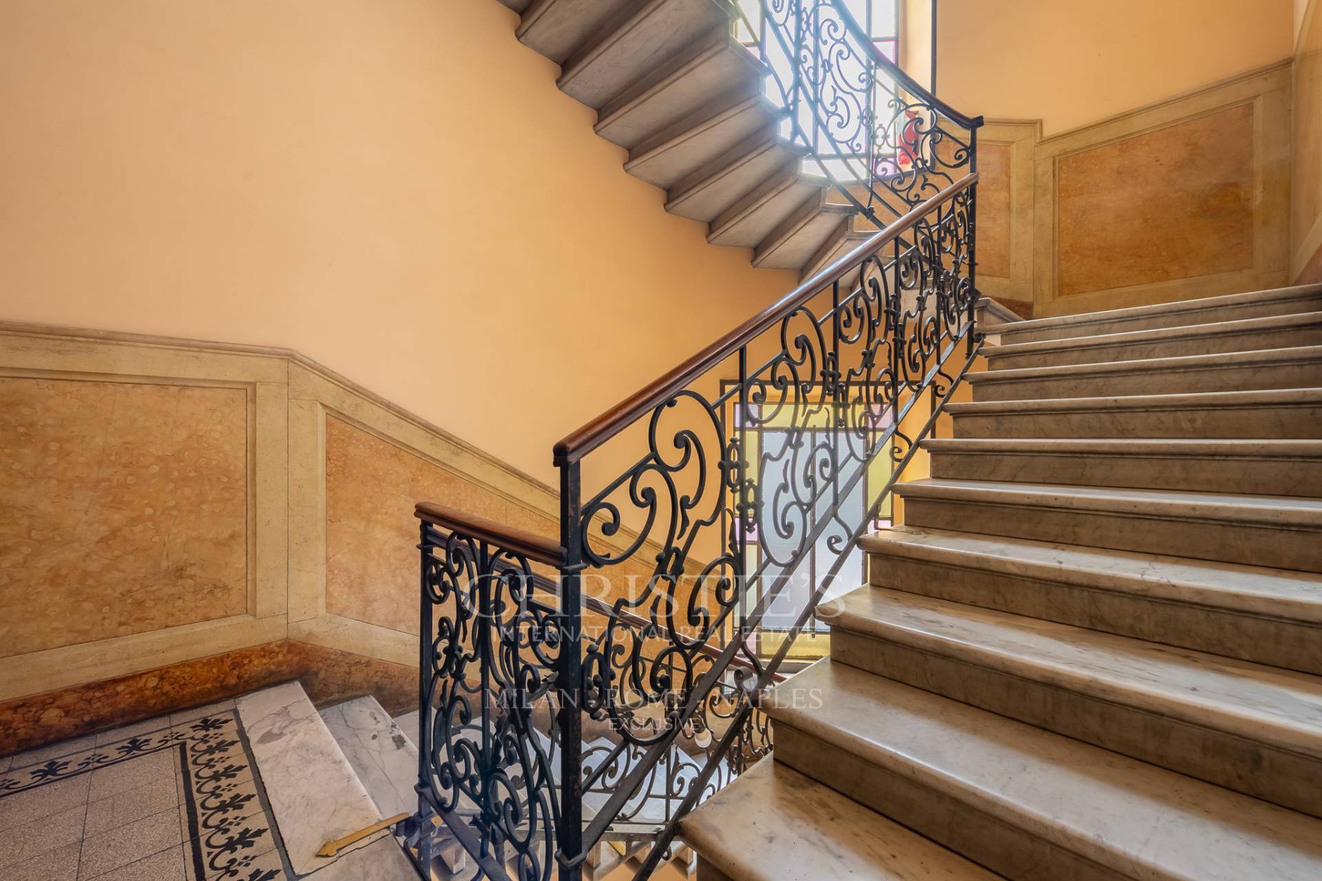 picture of Historical Elegance In Porta Venezia