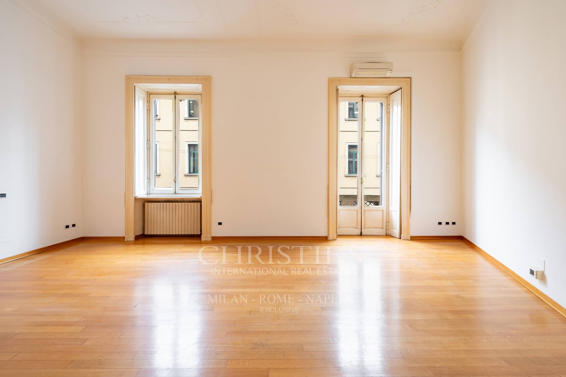 picture of Historical Elegance In Porta Venezia