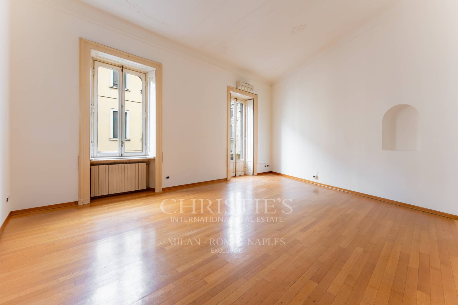 picture of Historical Elegance In Porta Venezia