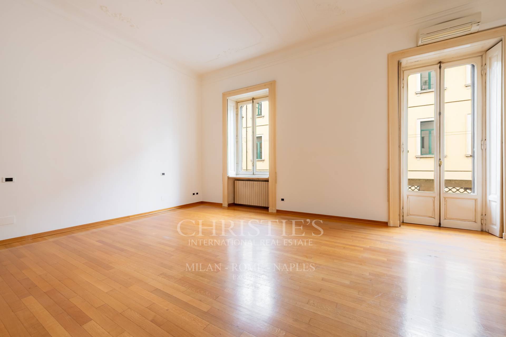 picture of Historical Elegance In Porta Venezia