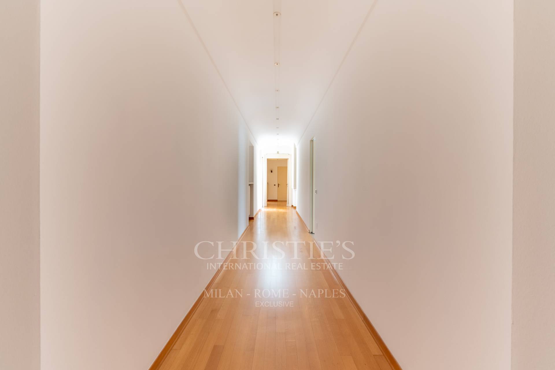 picture of Historical Elegance In Porta Venezia