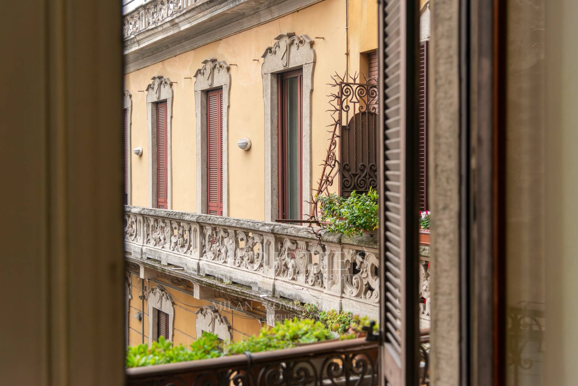 picture of Historical Elegance In Porta Venezia