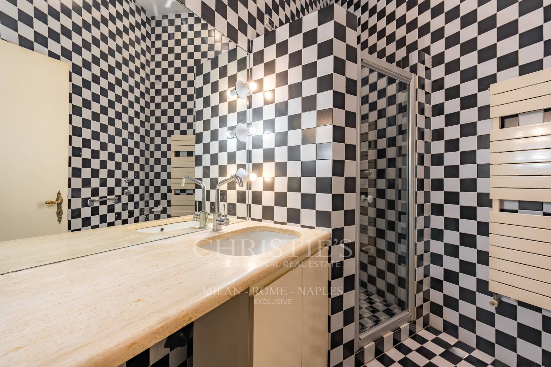 picture of Historical Elegance In Porta Venezia