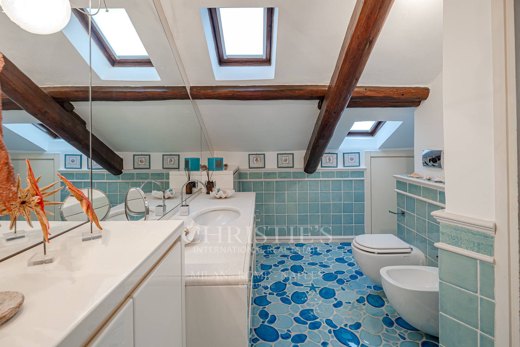 picture of Charming Penthouse In The Arco Della Pace Area