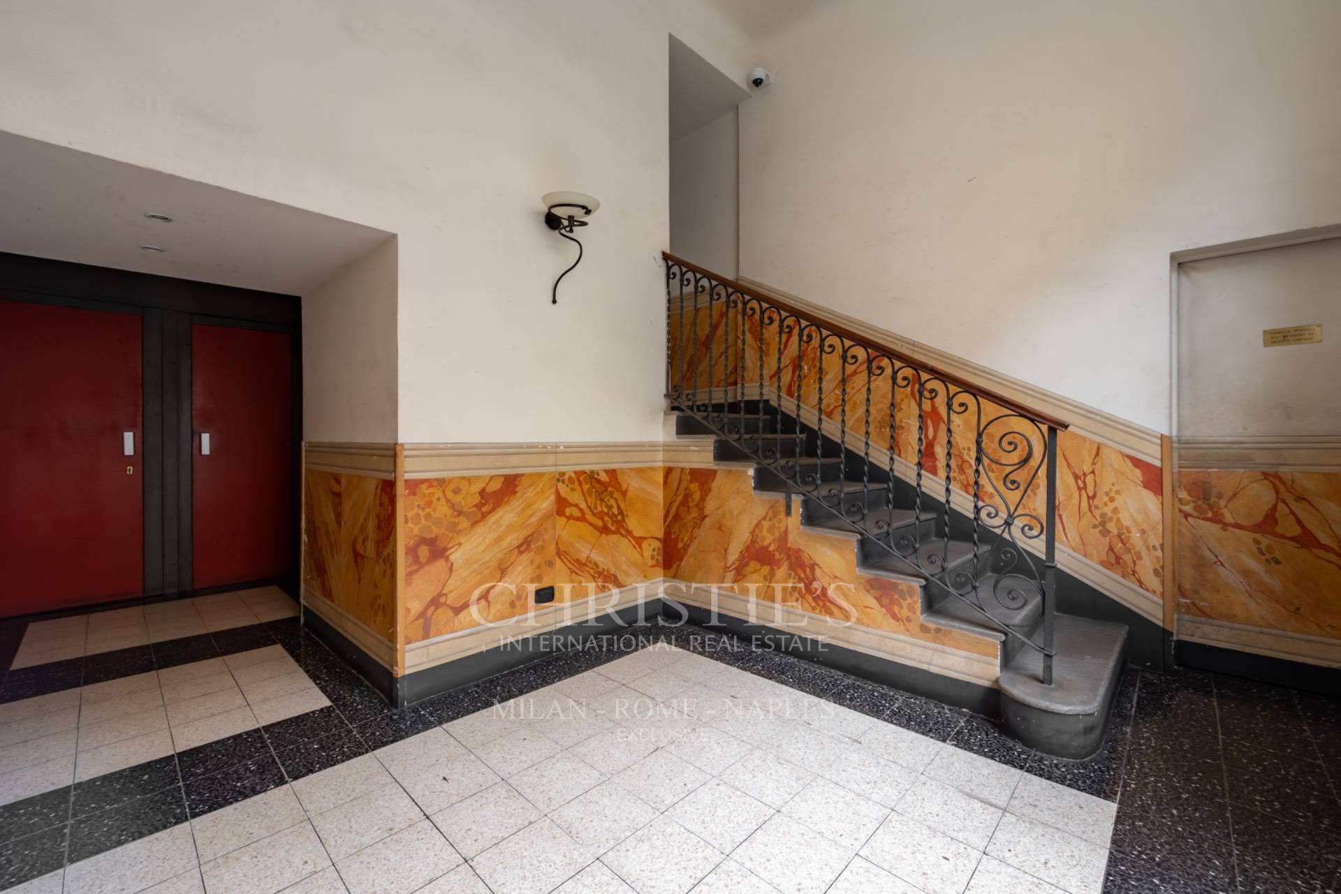 picture of Bright Two-bedroom Apartment In The Navigli Area