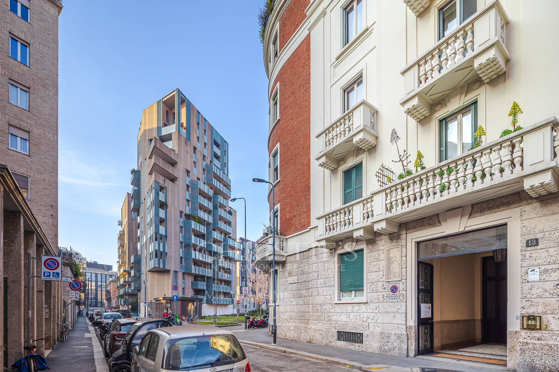 picture of Elegant Office In Via De Cristoforis