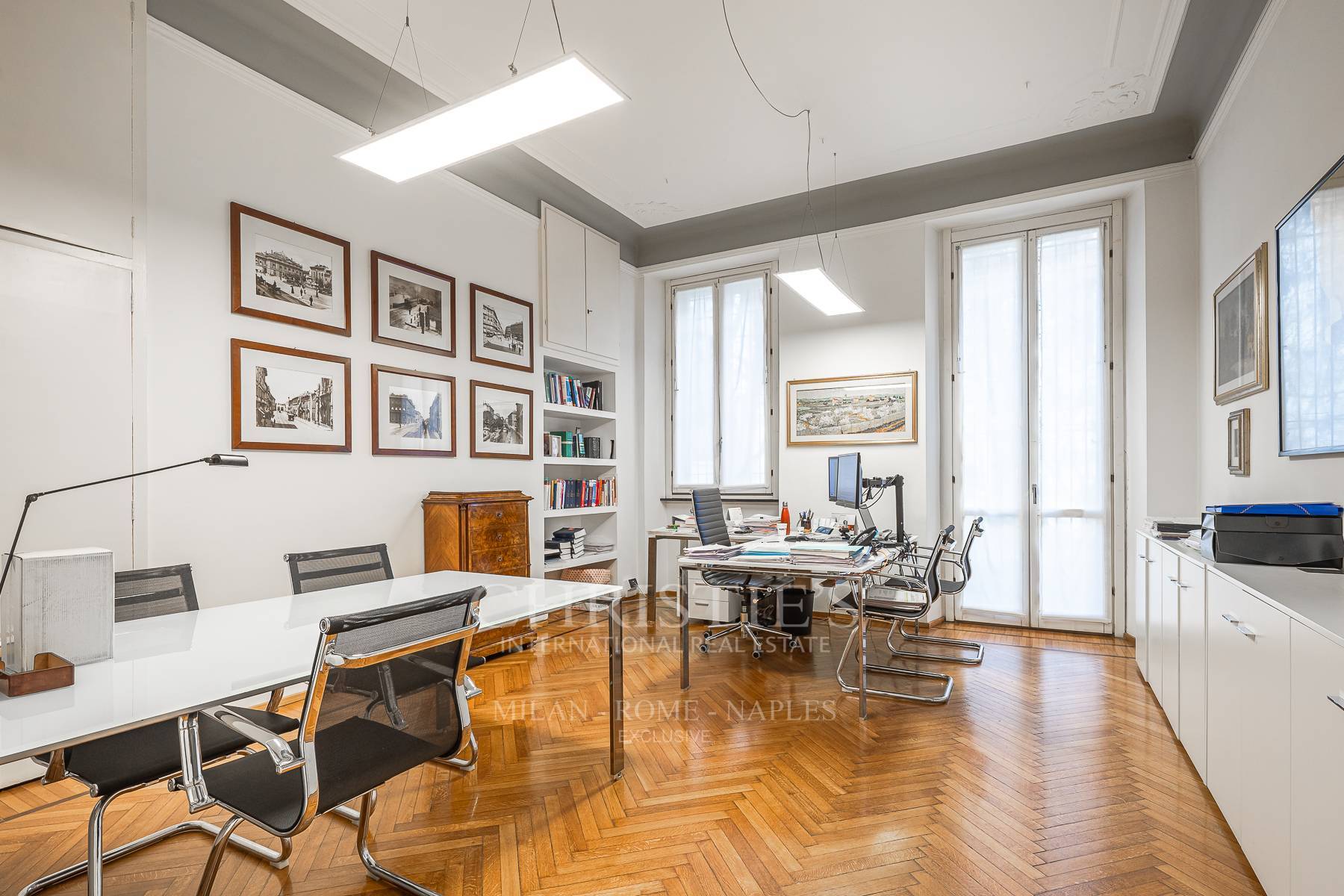 picture of Elegant Office In Via De Cristoforis