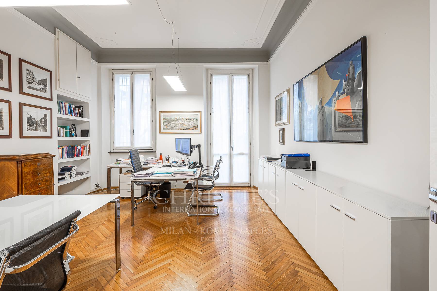 picture of Elegant Office In Via De Cristoforis