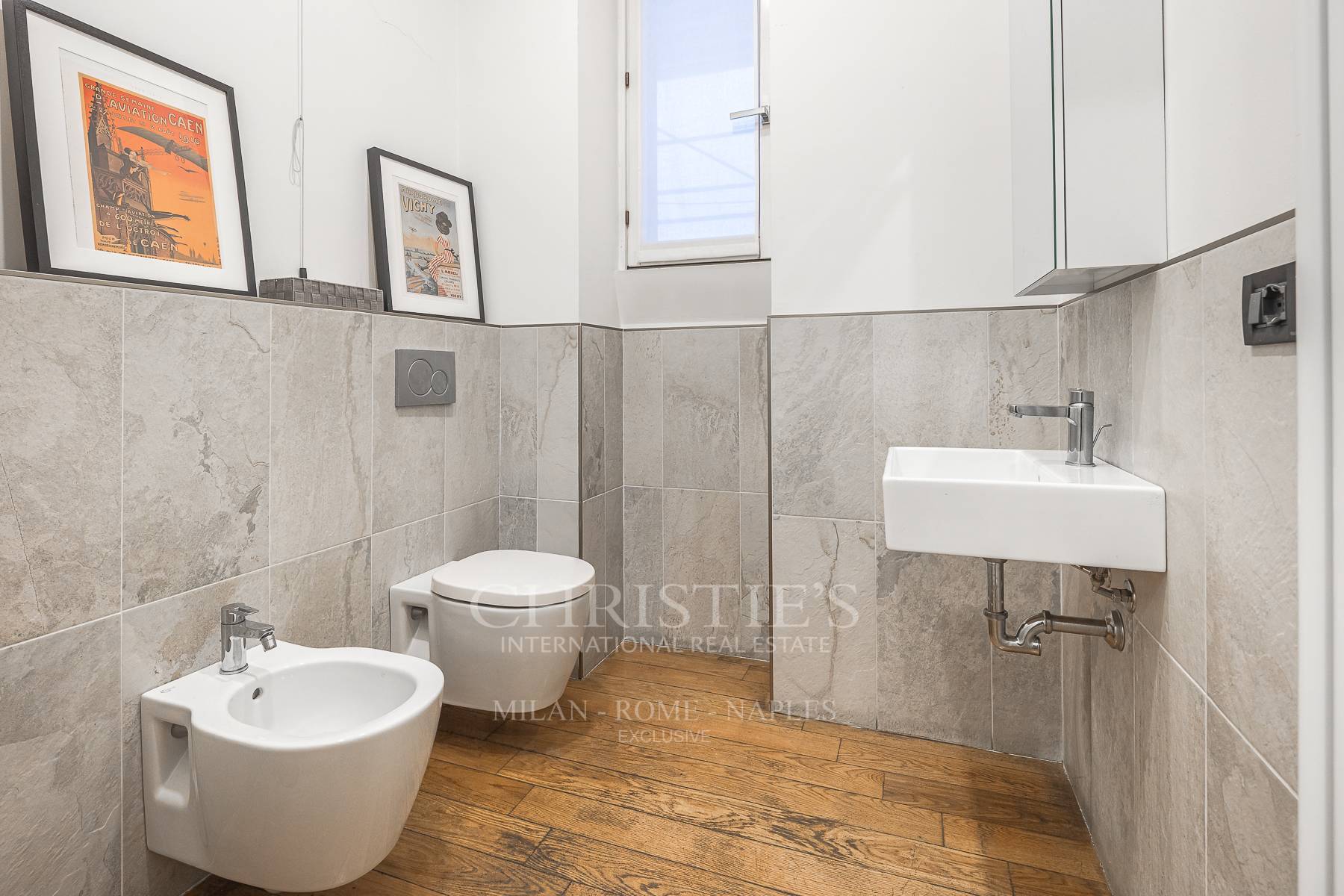 picture of Elegant Office In Via De Cristoforis