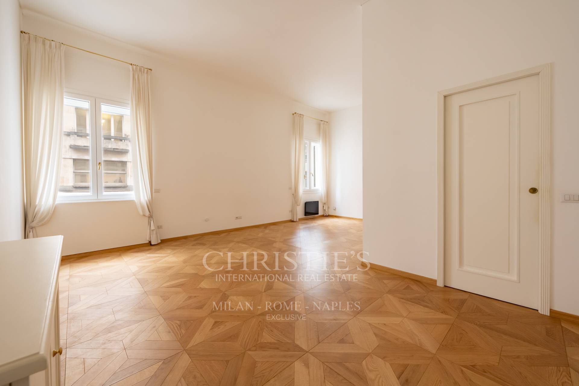 picture of Elegance And Comfort Just Steps From The Duomo