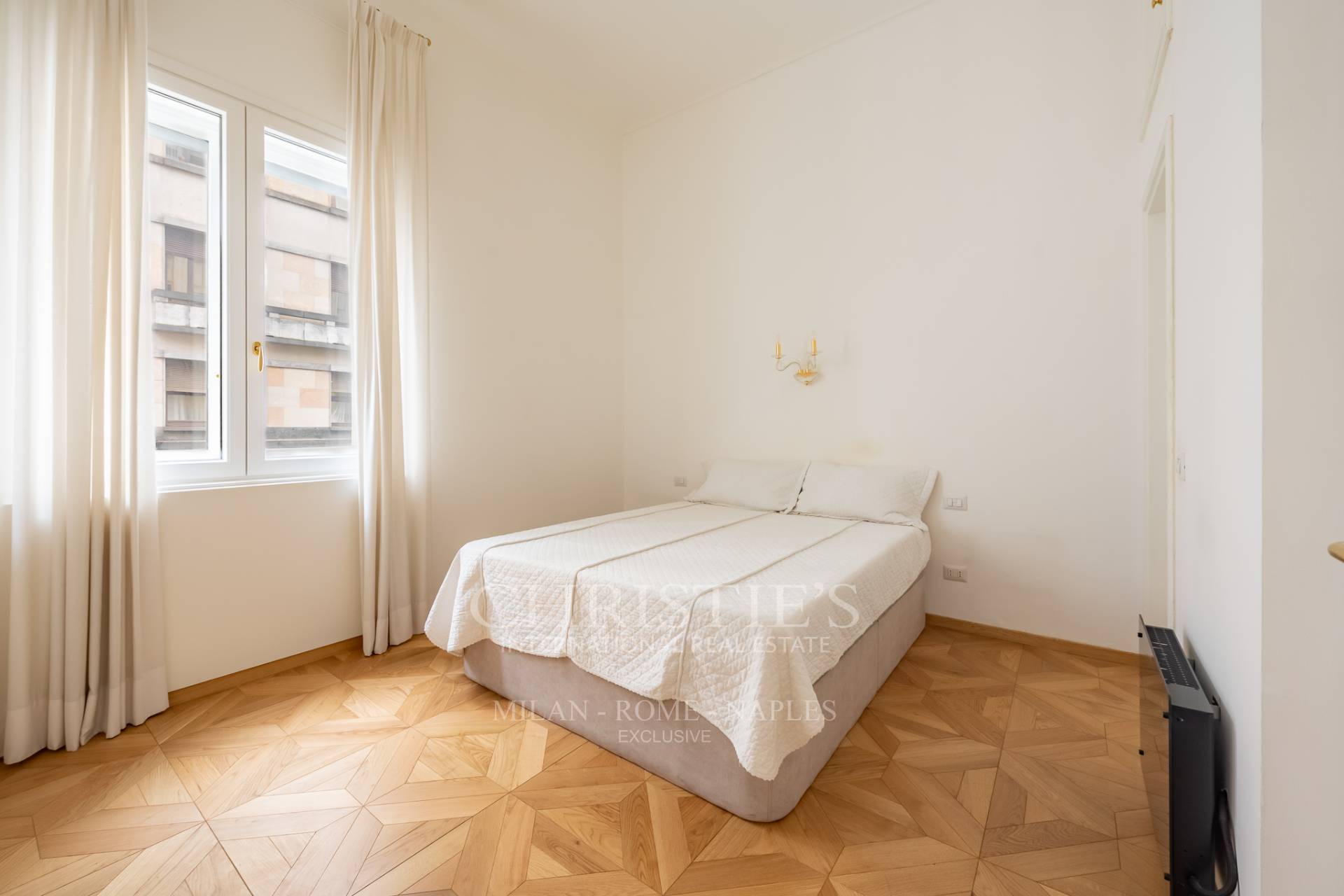 picture of Elegance And Comfort Just Steps From The Duomo