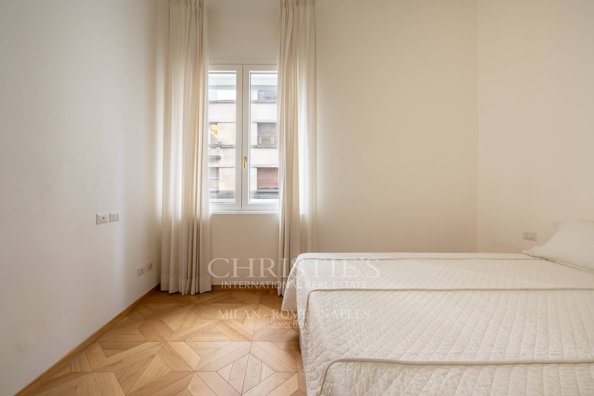 picture of Elegance And Comfort Just Steps From The Duomo