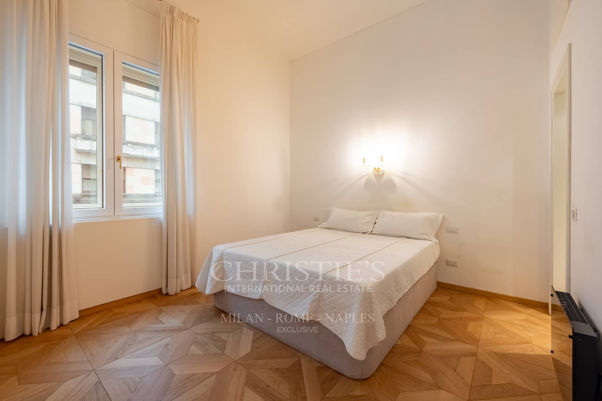 picture of Elegance And Comfort Just Steps From The Duomo