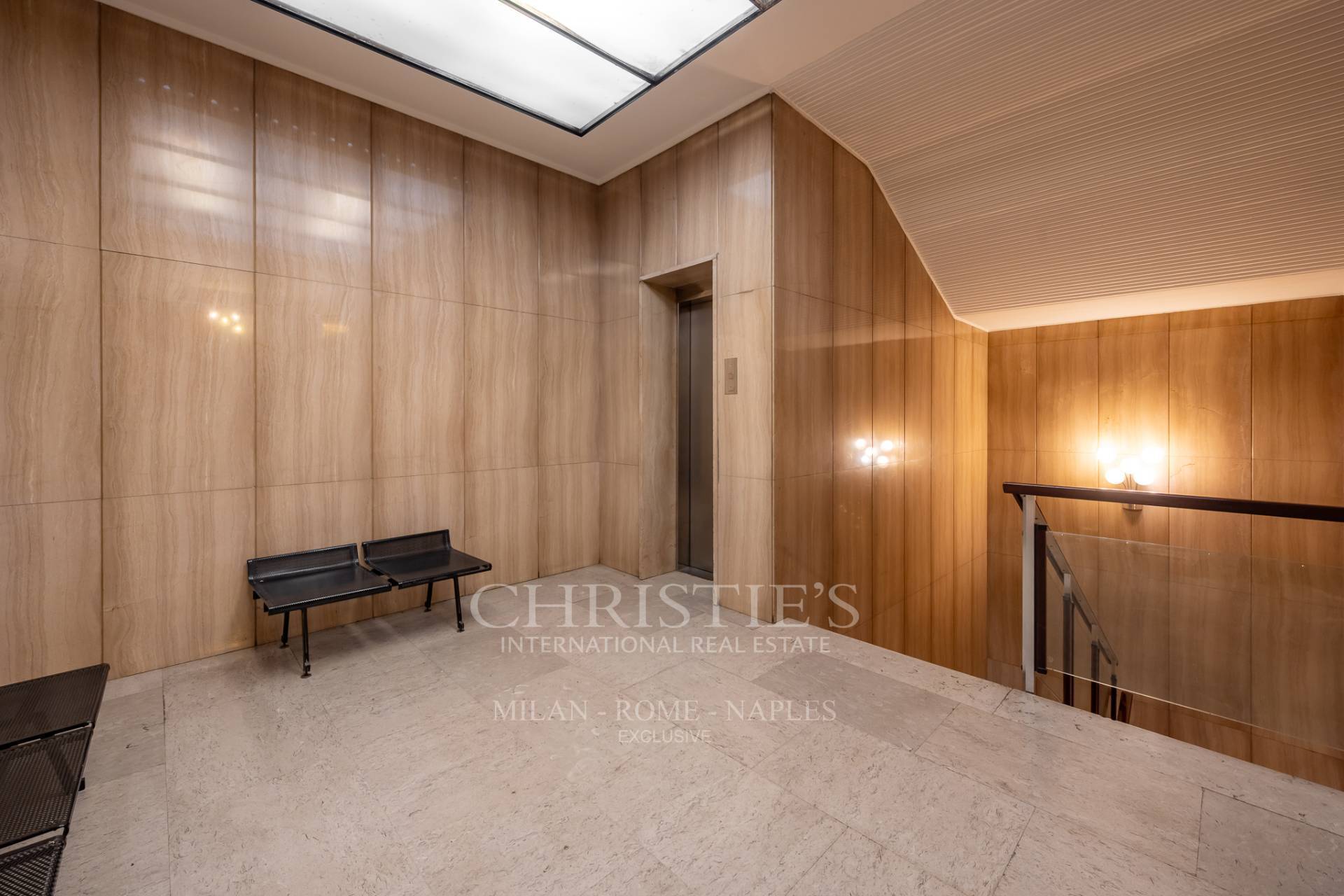 picture of Elegance And Comfort Just Steps From The Duomo