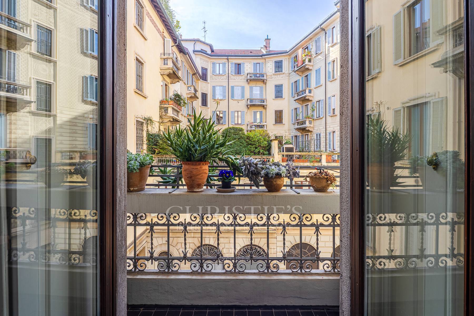 picture of Refined Apartment In Via Mascheroni