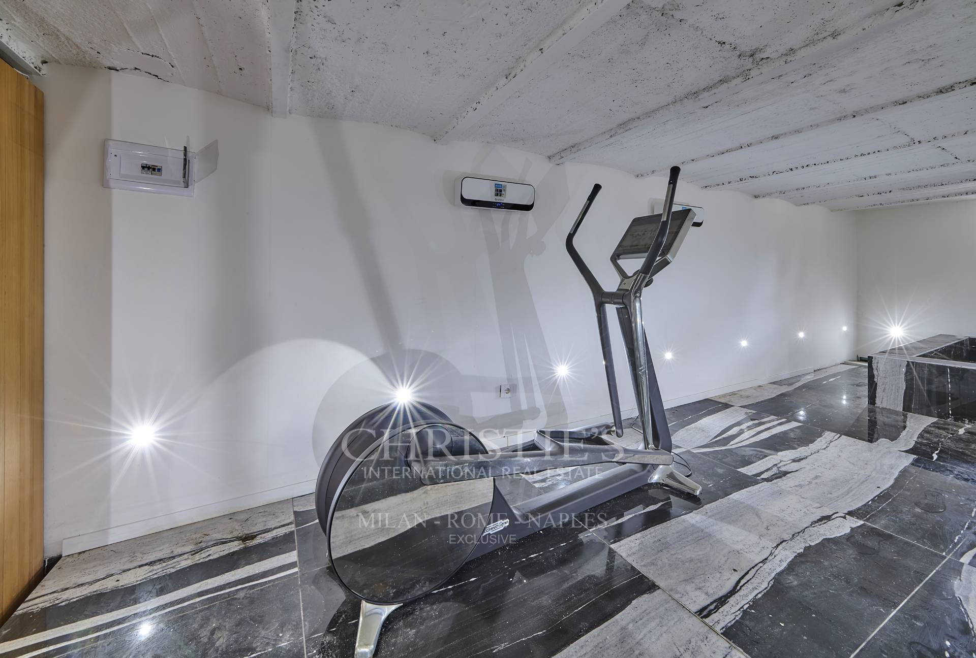 picture of Prestigious Lake View Villa With A Heated Pool, 8 Minutes From Varenna