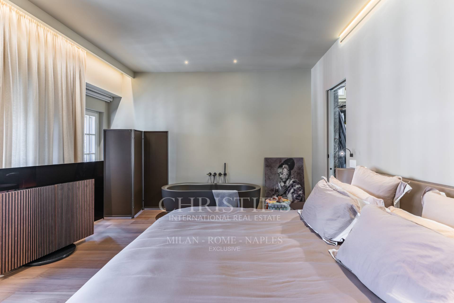 picture of Refined Design Apartment At Palazzo Raggi