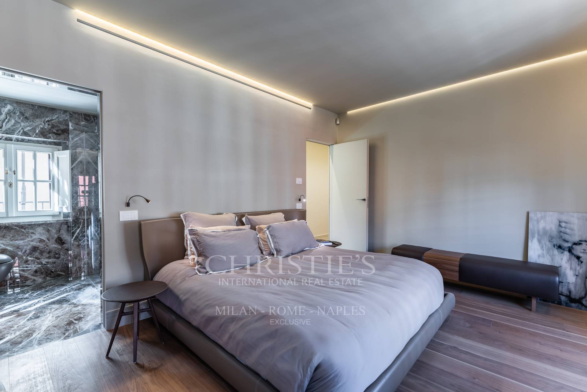 picture of Refined Design Apartment At Palazzo Raggi